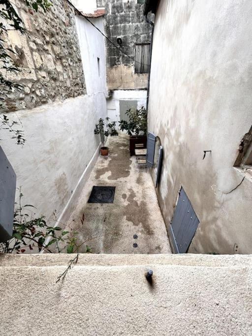 Duplex Centre Historique Arles Apartment Exterior photo