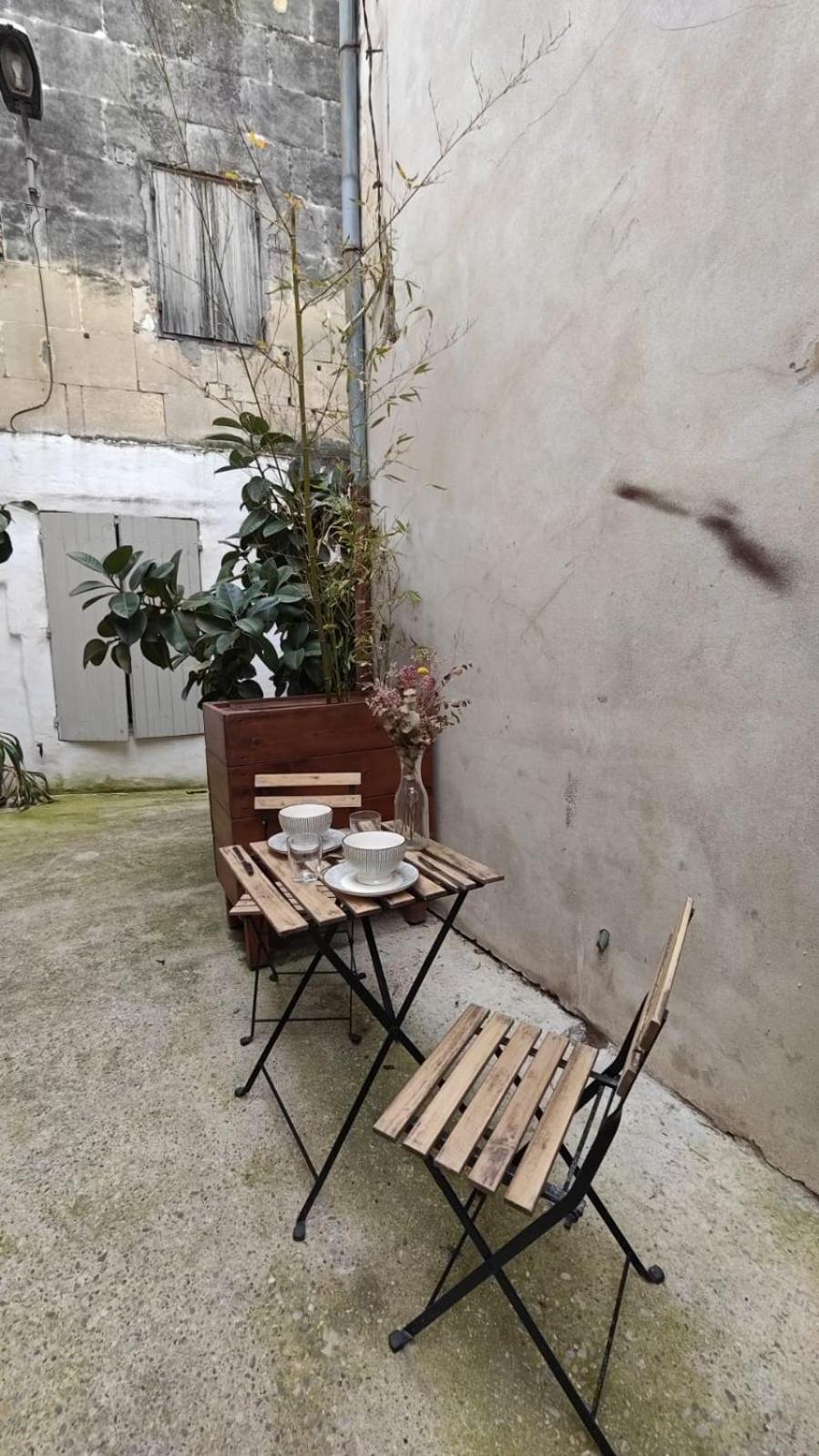 Duplex Centre Historique Arles Apartment Exterior photo